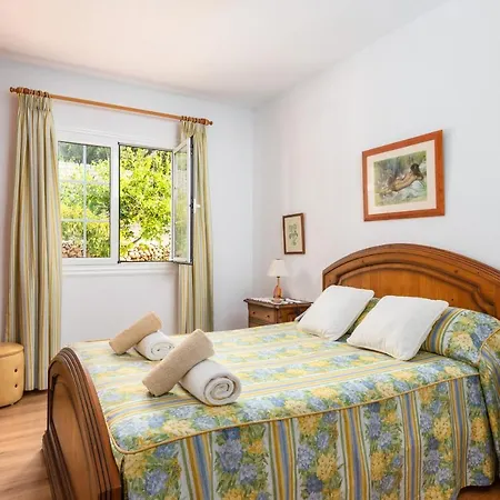 Semesterbostad Sur Binisafua