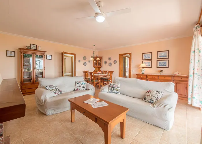 Sur Сasa de vacaciones Binisafua